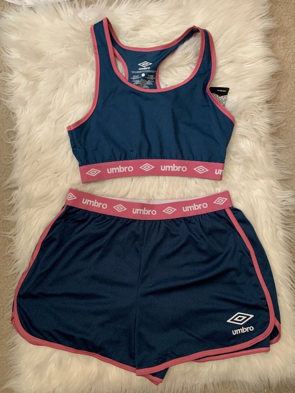 UMBRO Sports Bra with Shorts Set in Navy/Pink Sz LARGE (2 PIECES SET)